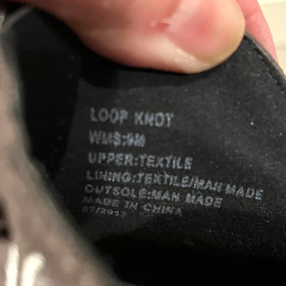 NWT - KENNETH COLE REACTION Women's Grey Embellished Ankle Bootie - Size 9 - Picture 6 of 6